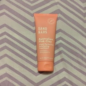 Sand & Sky Australian Pink Clay Treatment